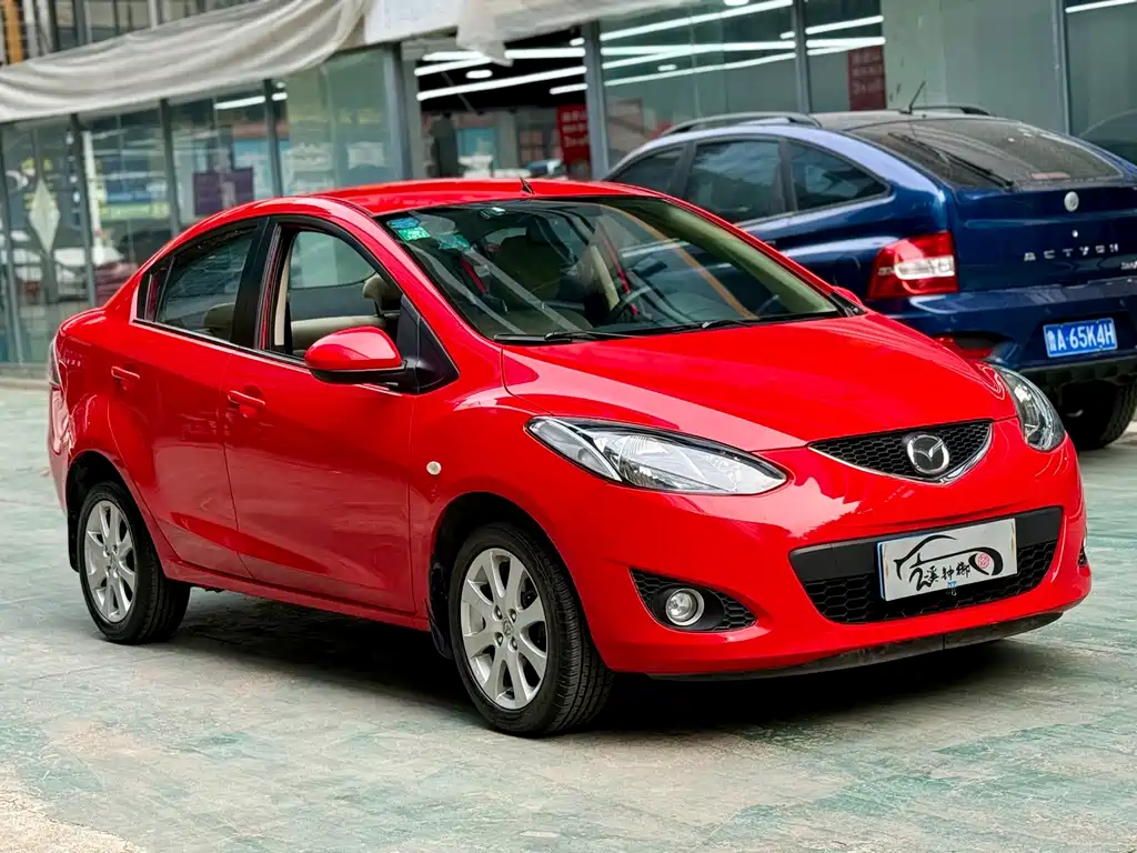 Mazda 2 — миниатюра 2