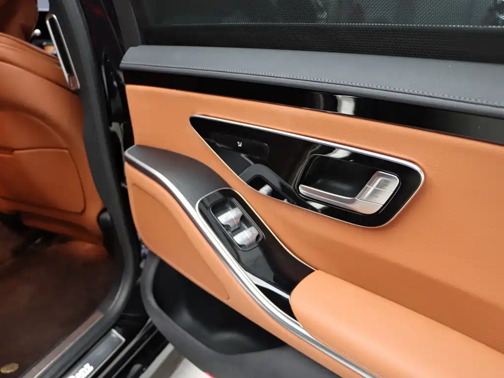 Mercedes-Benz S-Class — миниатюра 20
