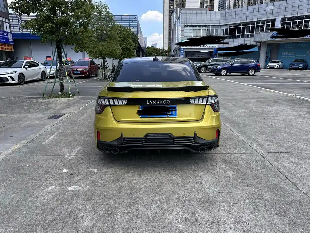 Lynk & Co 03 — миниатюра 5