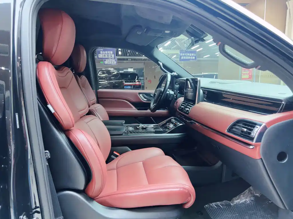 Lincoln Navigator — миниатюра 4