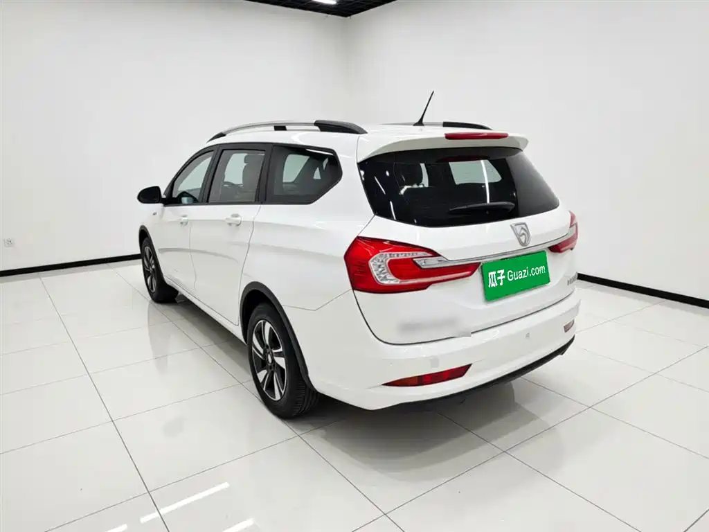 Baojun 310W 2017 1.5L MT Luxury VI