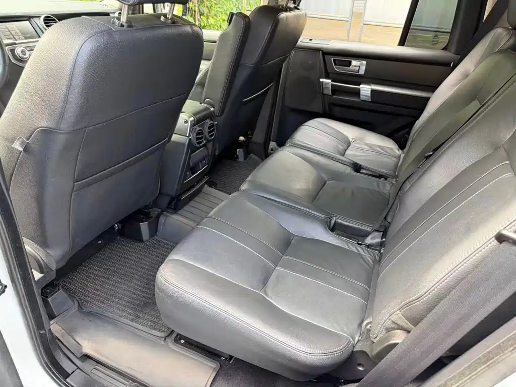 Land Rover Discovery — миниатюра 7