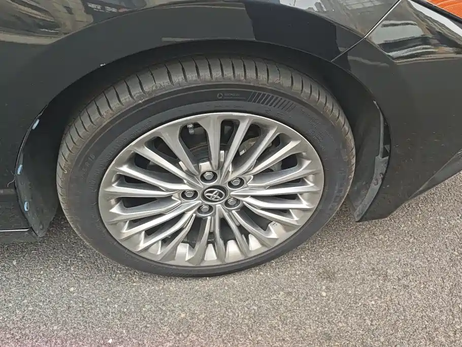 Toyota Avalon — миниатюра 6
