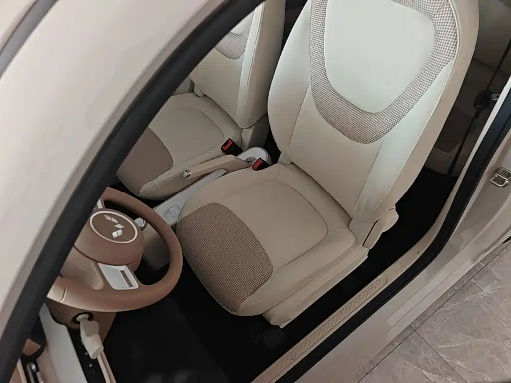 Wuling MINIEV — миниатюра 15
