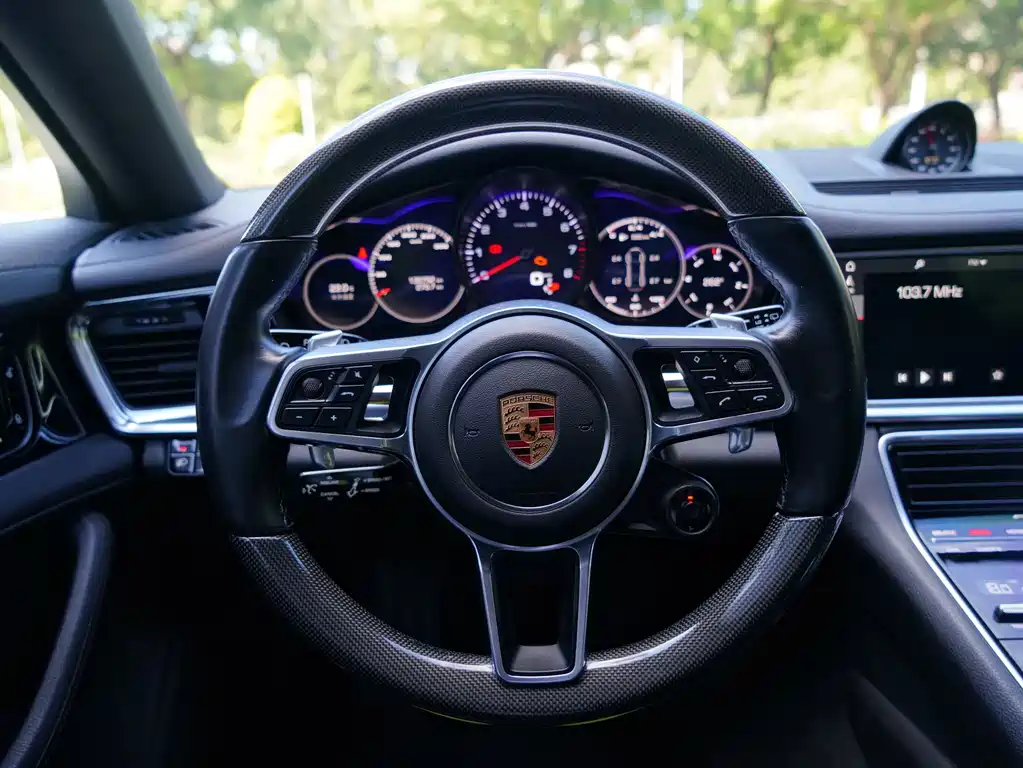 Porsche Panamera — миниатюра 9