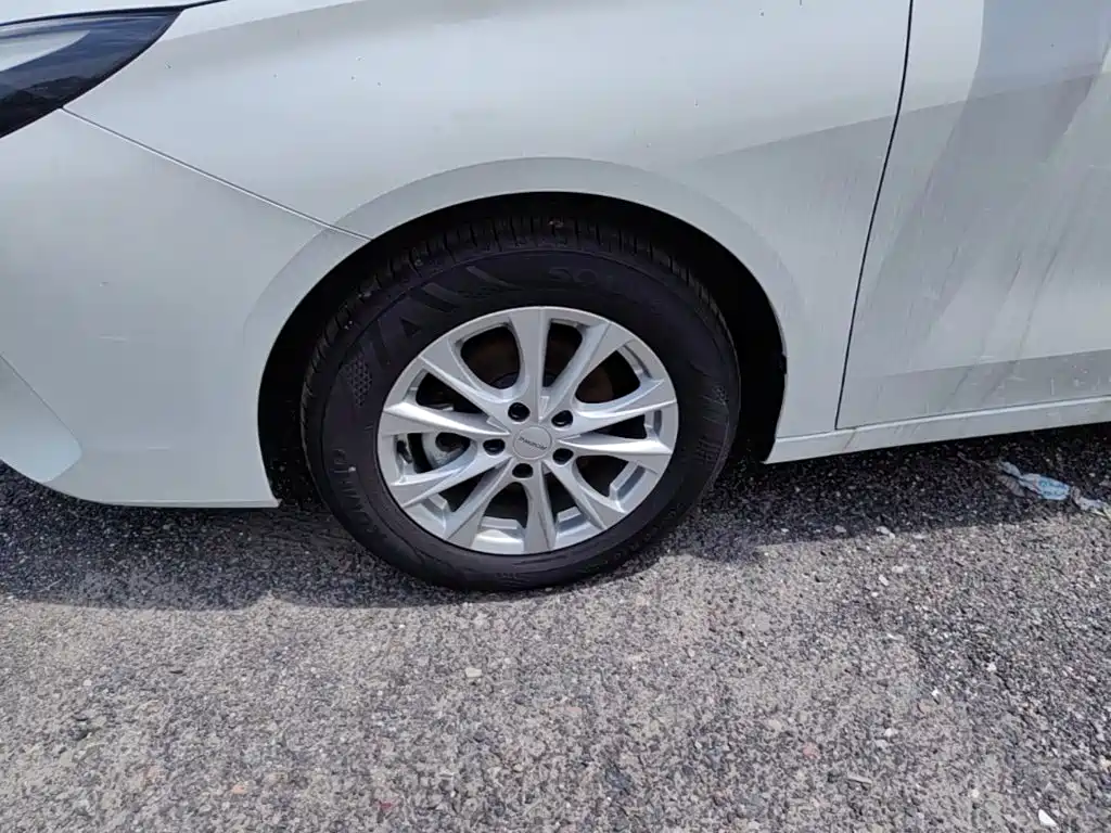 Roewe i5 — миниатюра 25