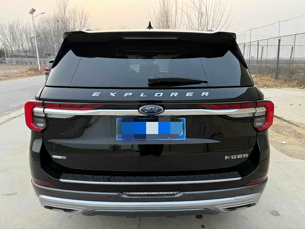 FORD EXPLORER