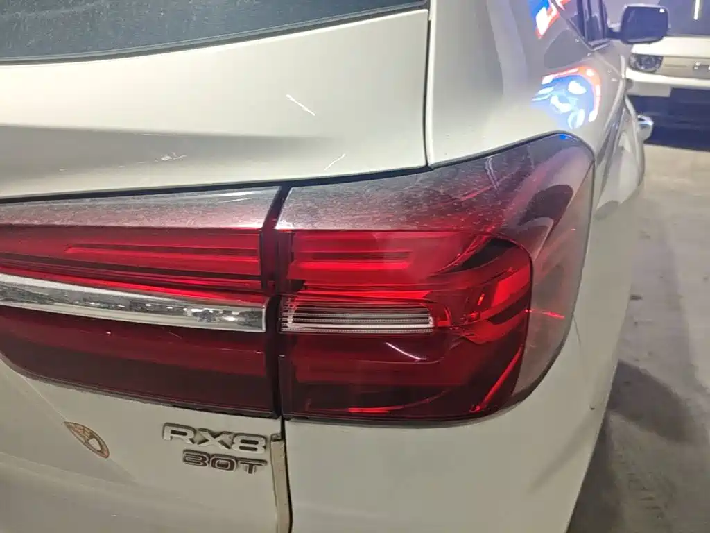 Roewe RX8 — миниатюра 8