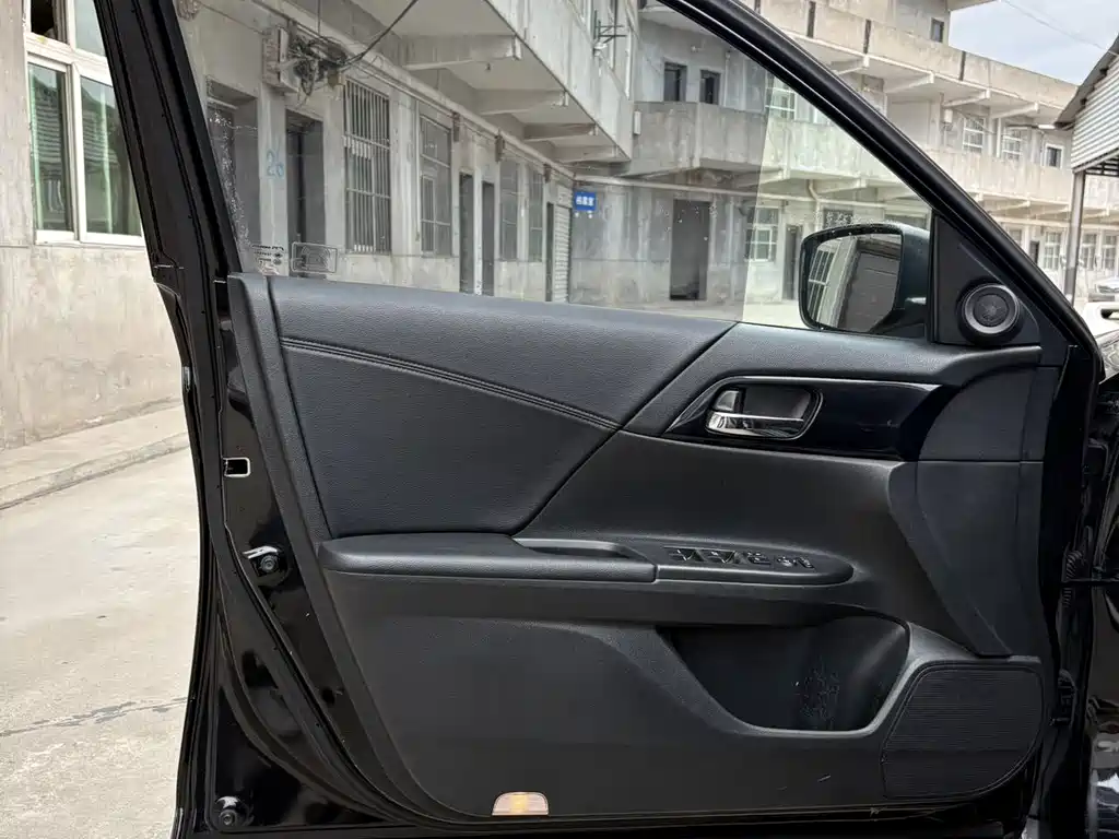 Honda Accord 2016 2.0L Elite