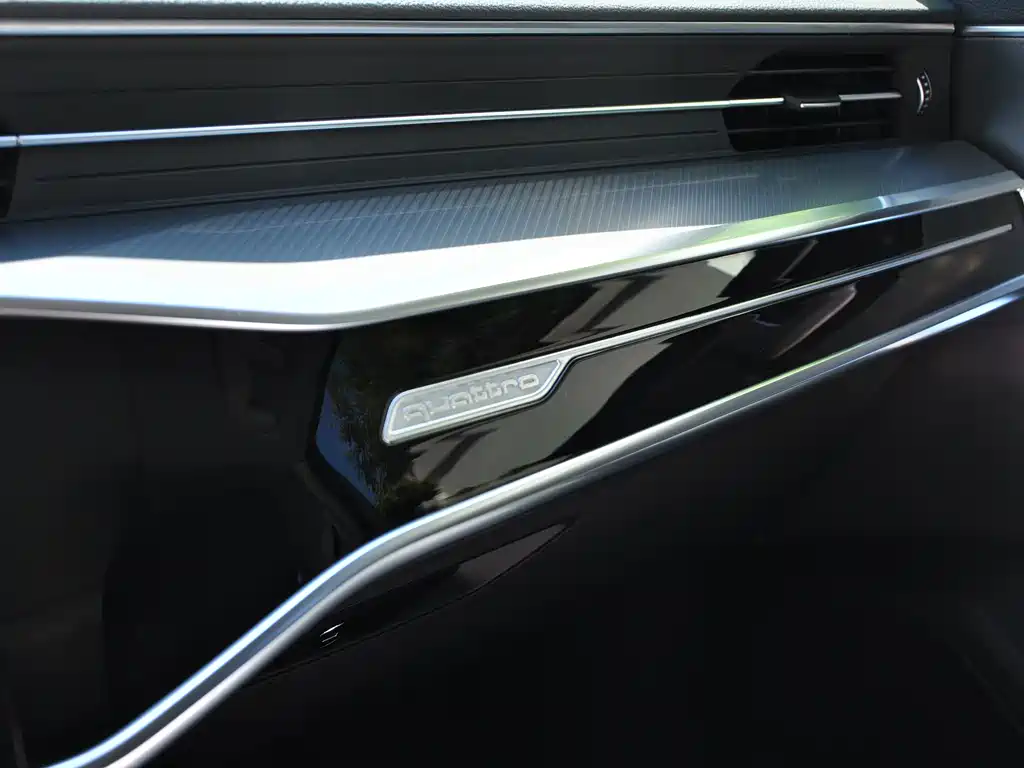 Audi A6L — миниатюра 11