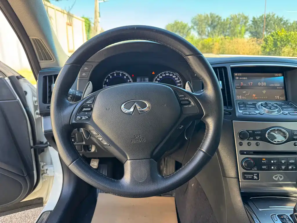 Infiniti G — миниатюра 12