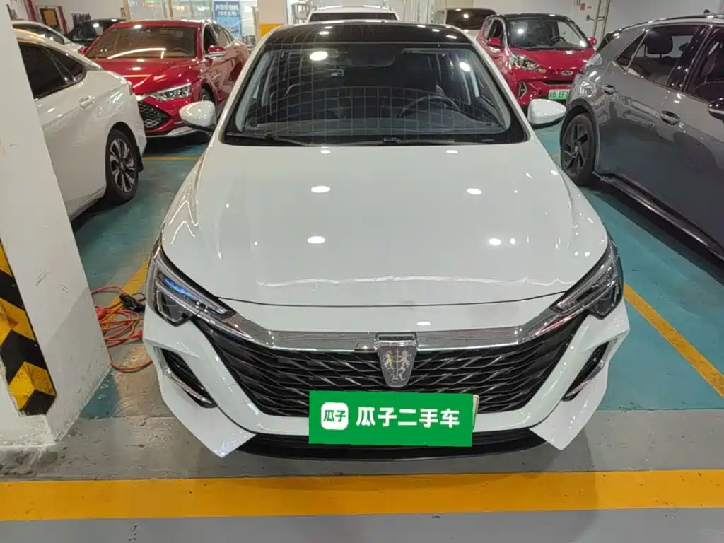 Roewe i6 MAX New Energy — миниатюра 3