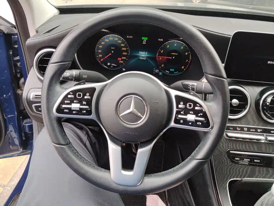 Mercedes-Benz C-Class — миниатюра 15