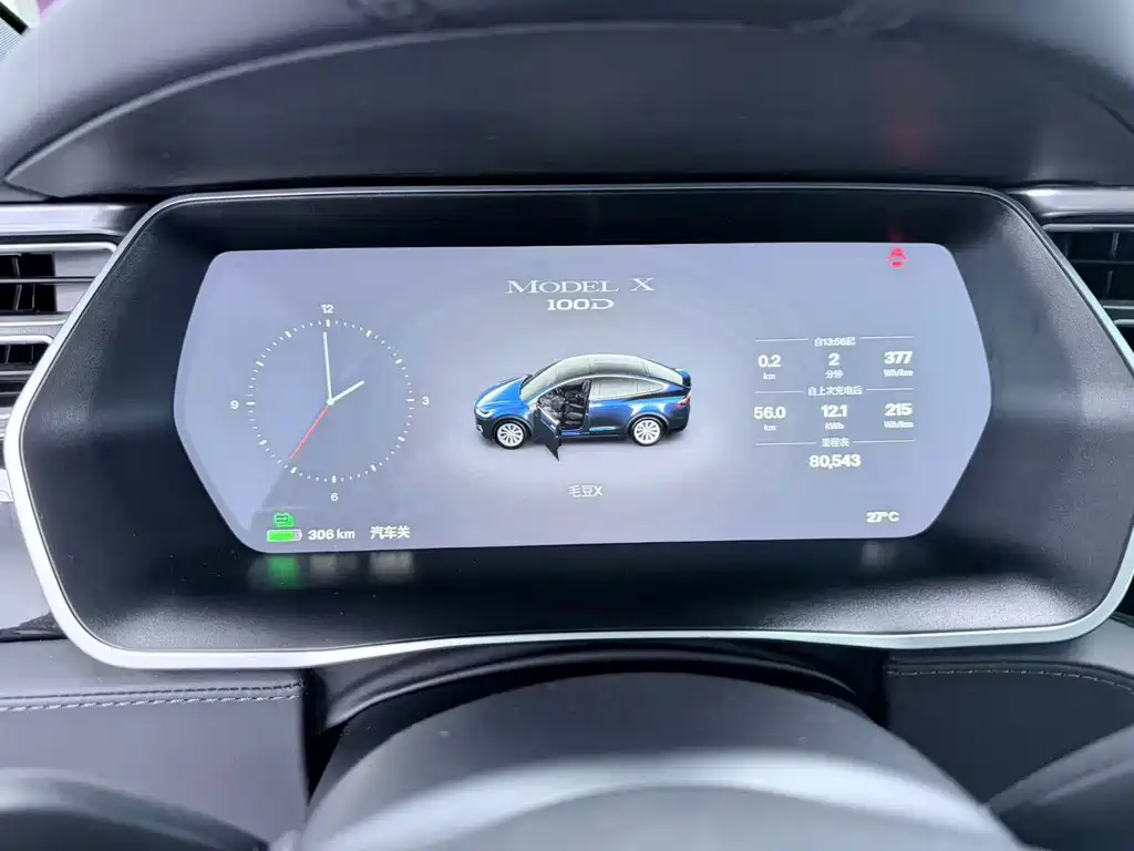 Tesla Model X — миниатюра 5