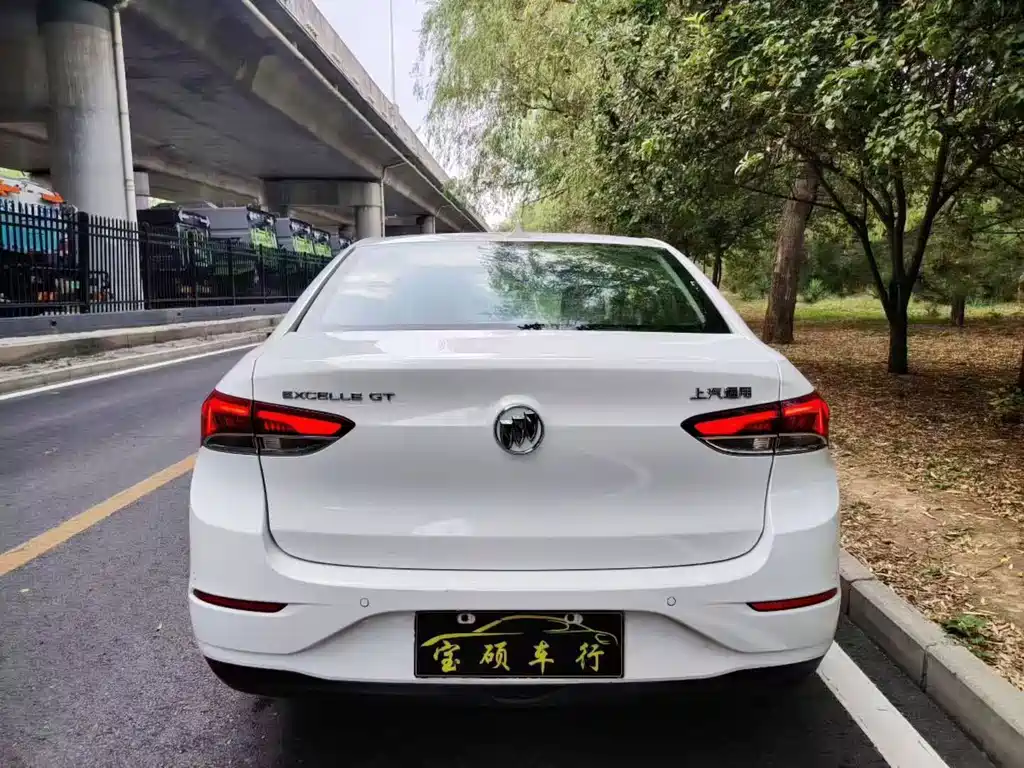 Buick Excelle — миниатюра 13