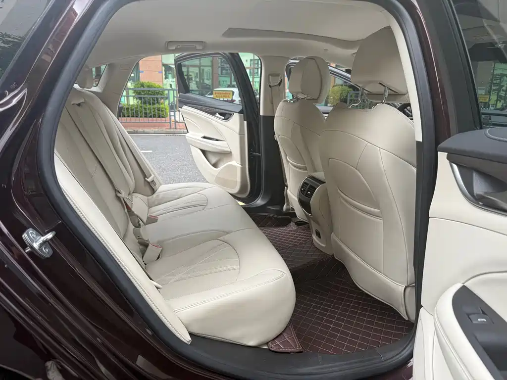 Buick LaCrosse — миниатюра 14