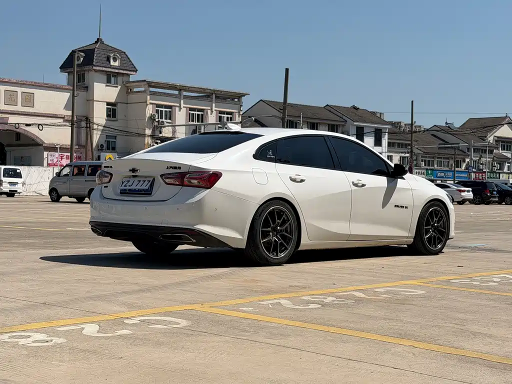 Chevrolet Malibu XL — миниатюра 8
