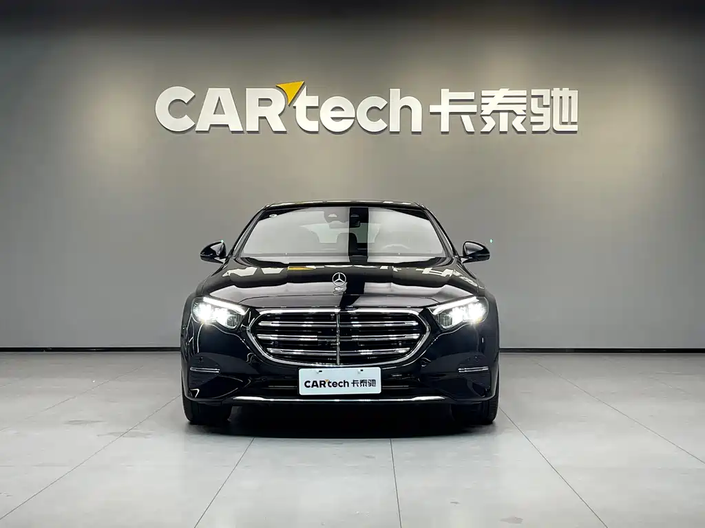 Mercedes-Benz E-Class — миниатюра 2