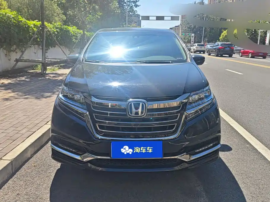 Honda Elysion — миниатюра 2