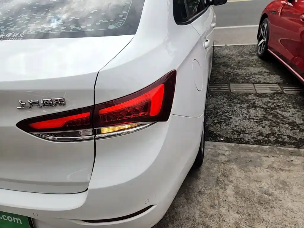 Buick Excelle — миниатюра 8