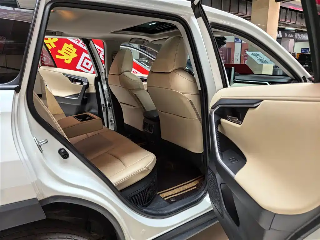 TOYOTA RAV4 RONGFANG