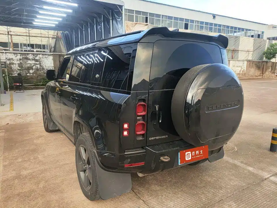 Land Rover Defender — миниатюра 4
