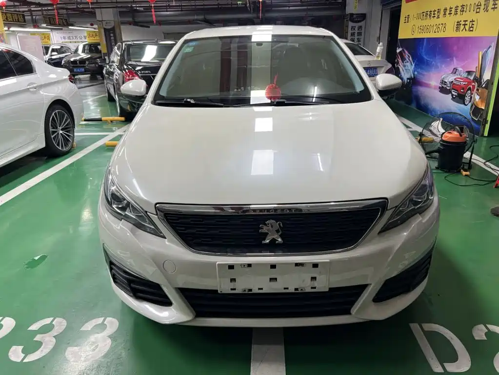 Peugeot 308 — миниатюра 2