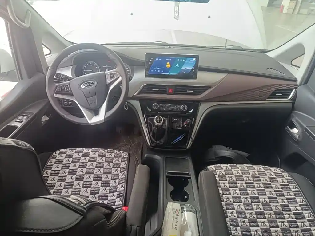 JAC Refine Refine M3 — миниатюра 10