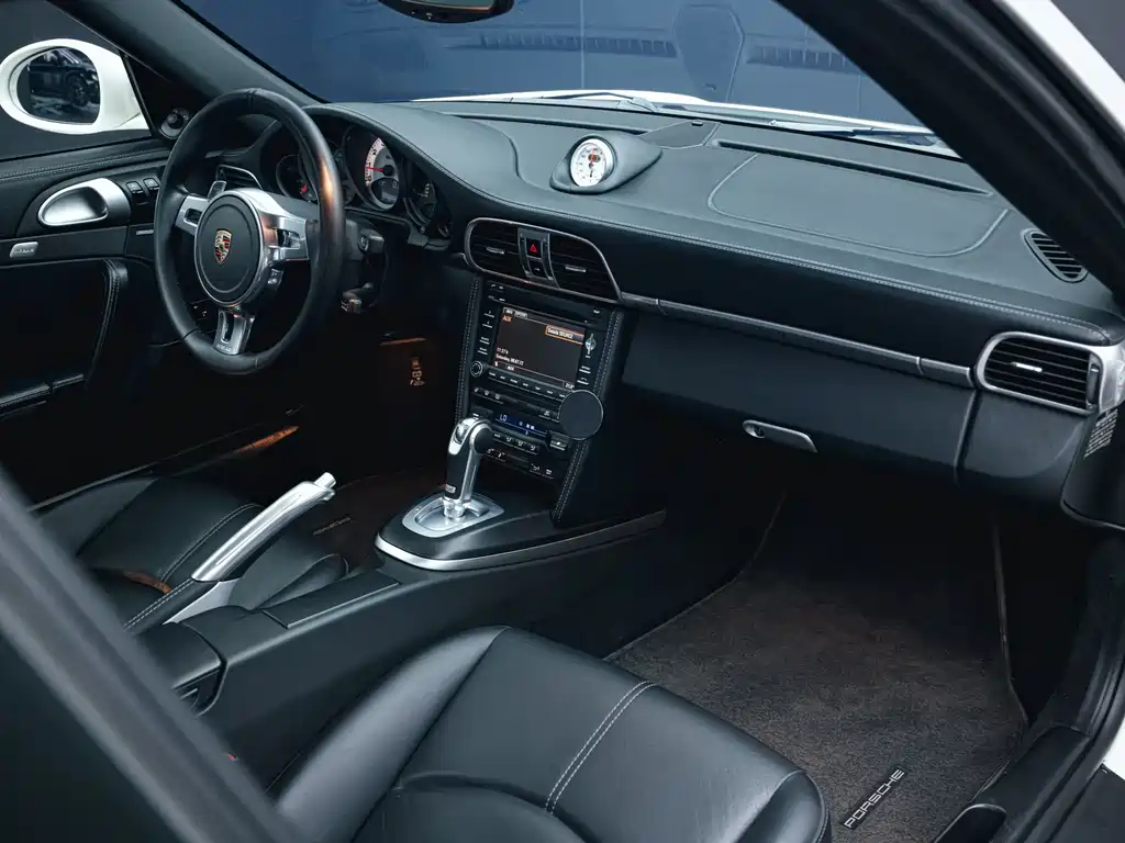 Porsche 911 2010 Turbo 3.8T