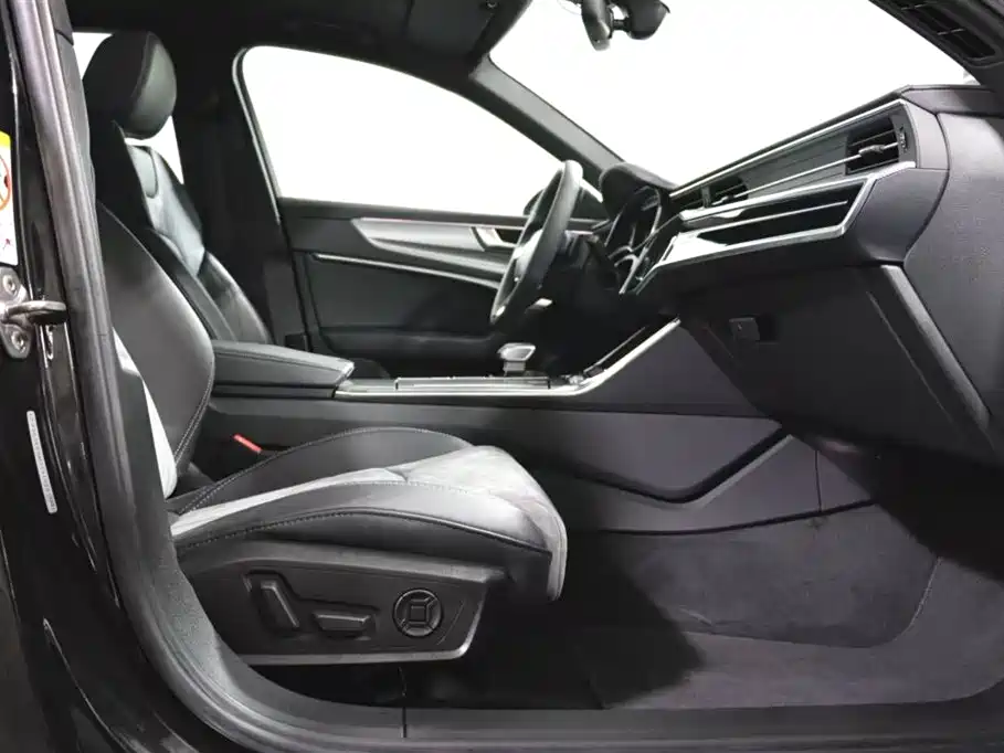 Audi A6L 2021 40 TFSI Luxury