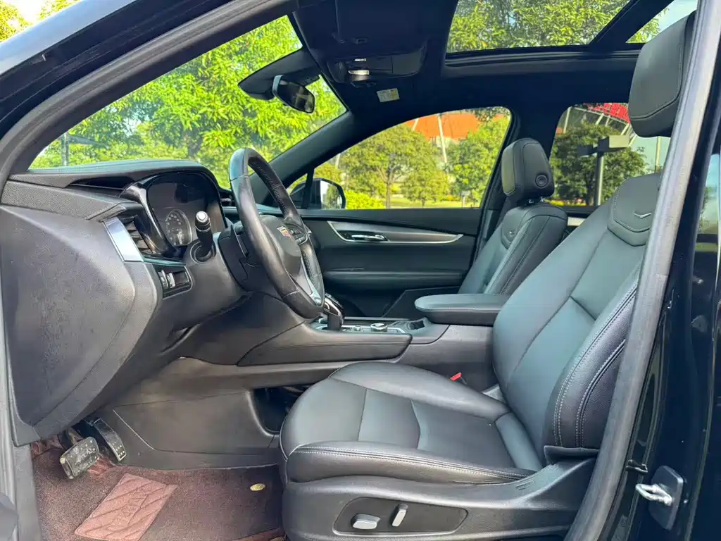 Cadillac XT6 — миниатюра 10
