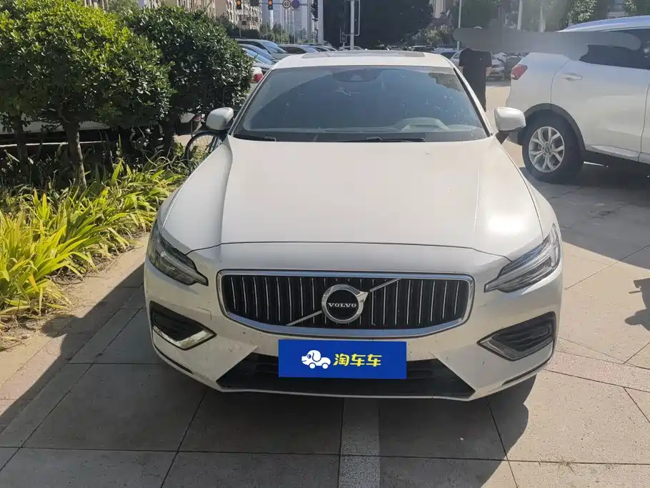Volvo S60 — миниатюра 2