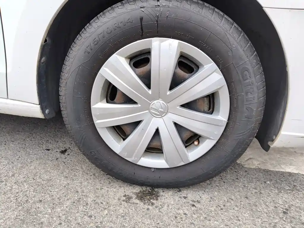 Volkswagen Jetta — миниатюра 24