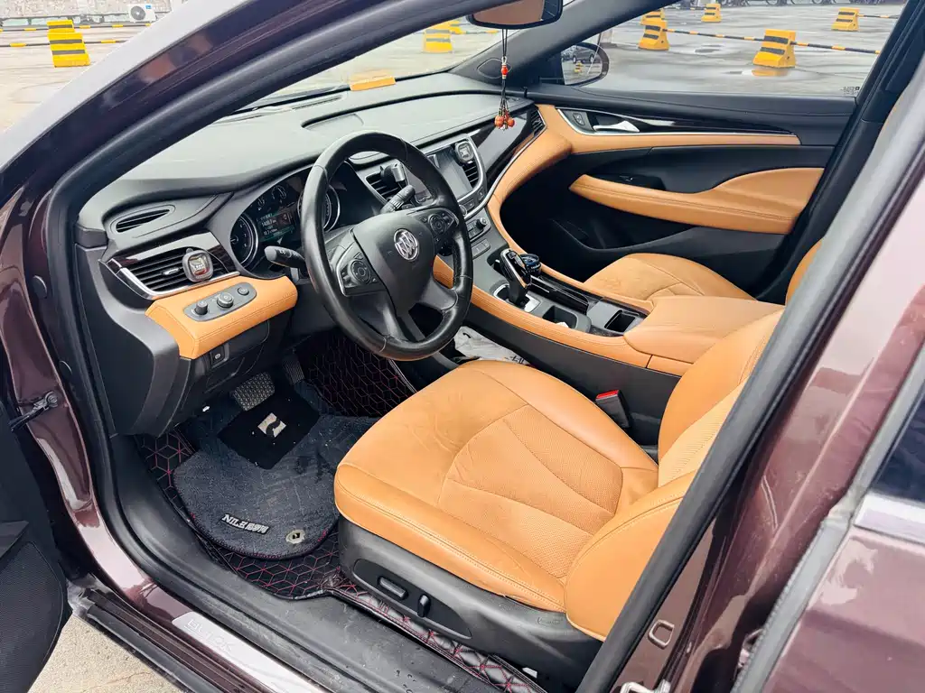 Buick LaCrosse — миниатюра 10