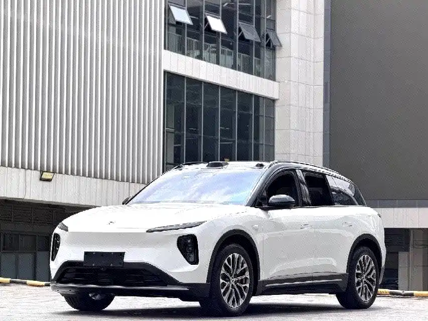 NIO ES6