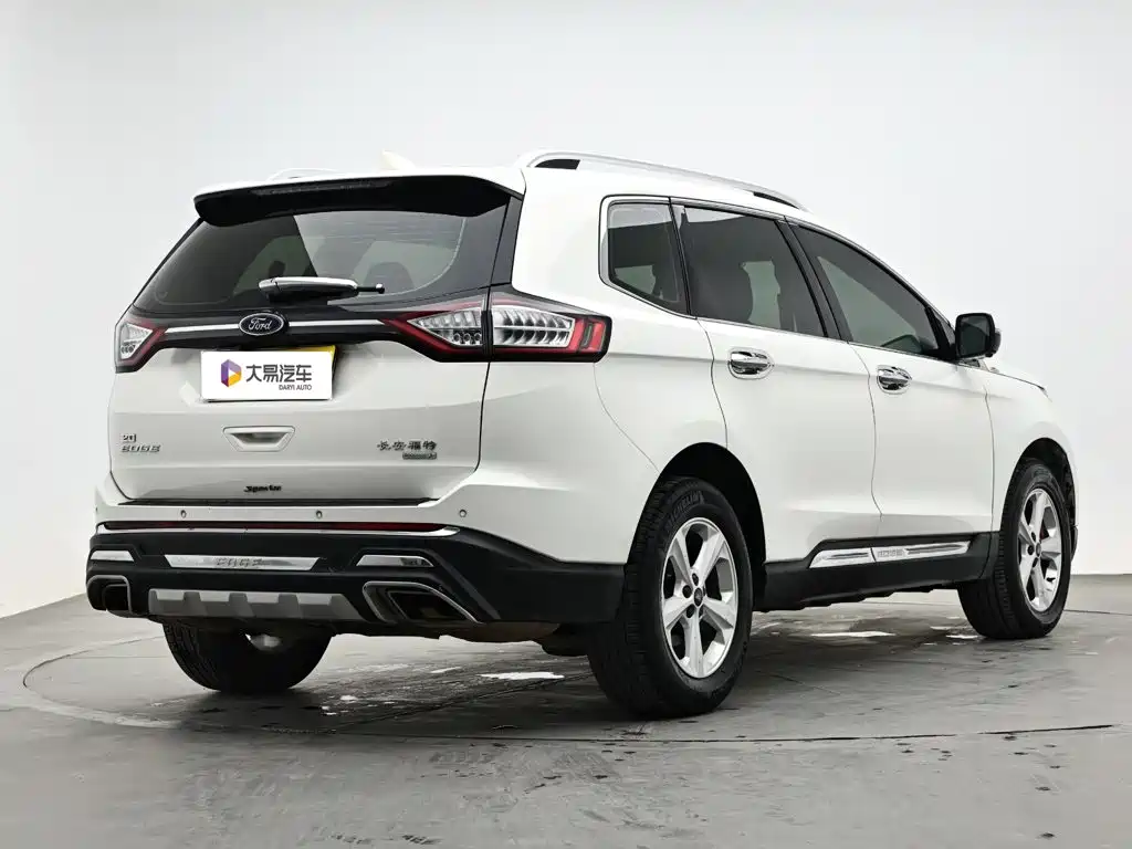 Ford Edge — миниатюра 3