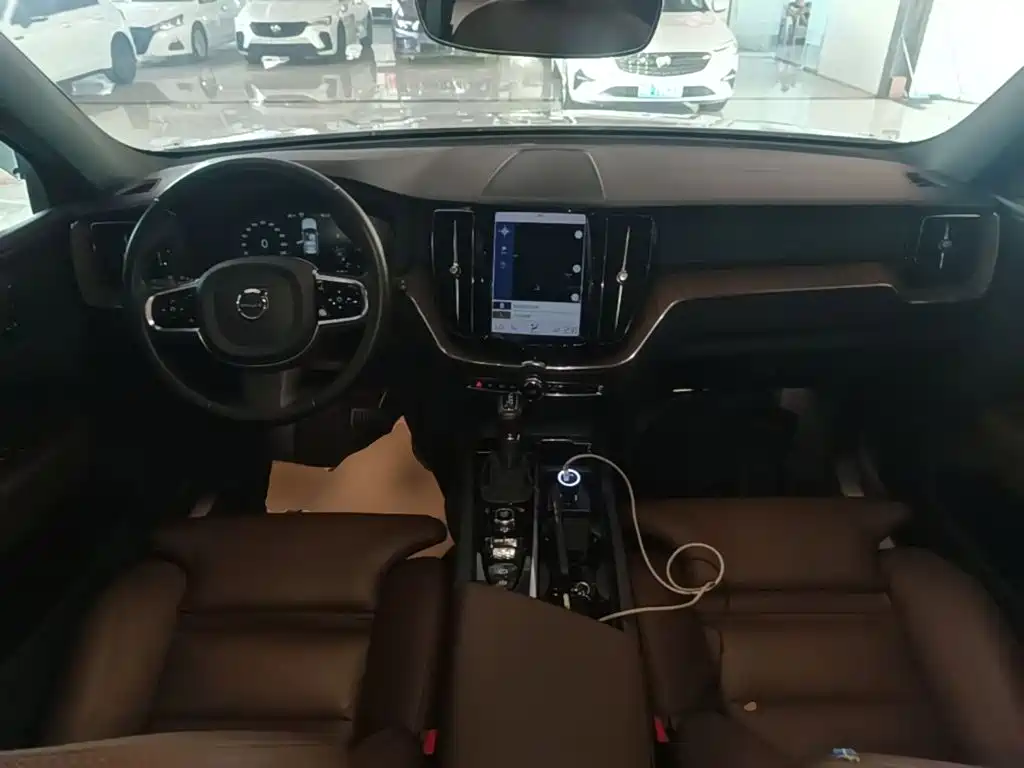 Volvo XC60 — миниатюра 10