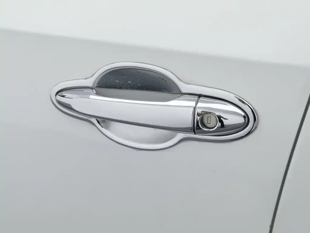 Buick Excelle — миниатюра 18