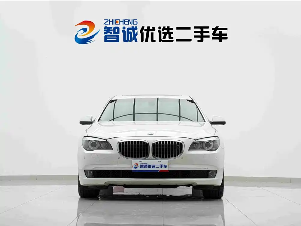 BMW 7 Series — миниатюра 2