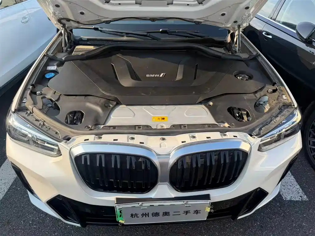 BMW iX3 — миниатюра 8