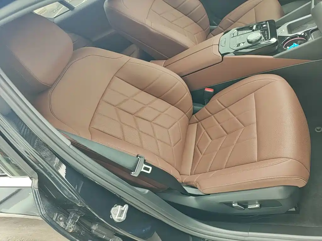 BMW 5 Series — миниатюра 25