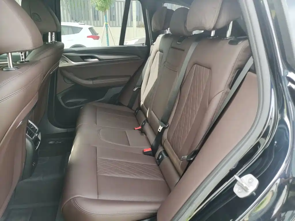 BMW X3 — миниатюра 13