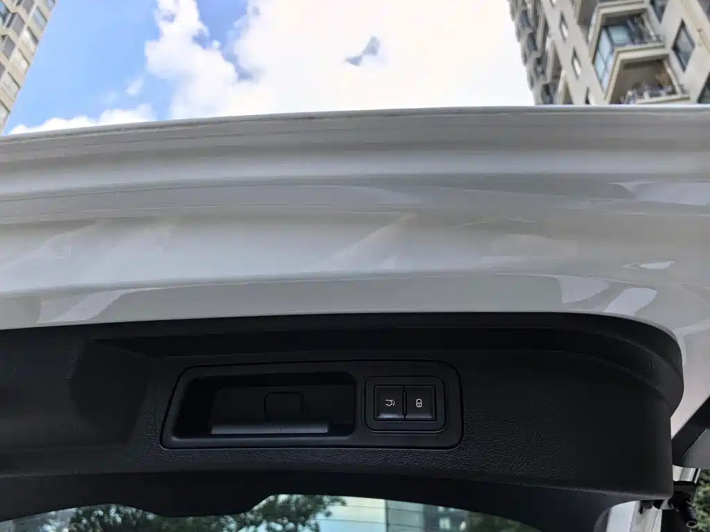 BYD PLUS New Energy — миниатюра 11