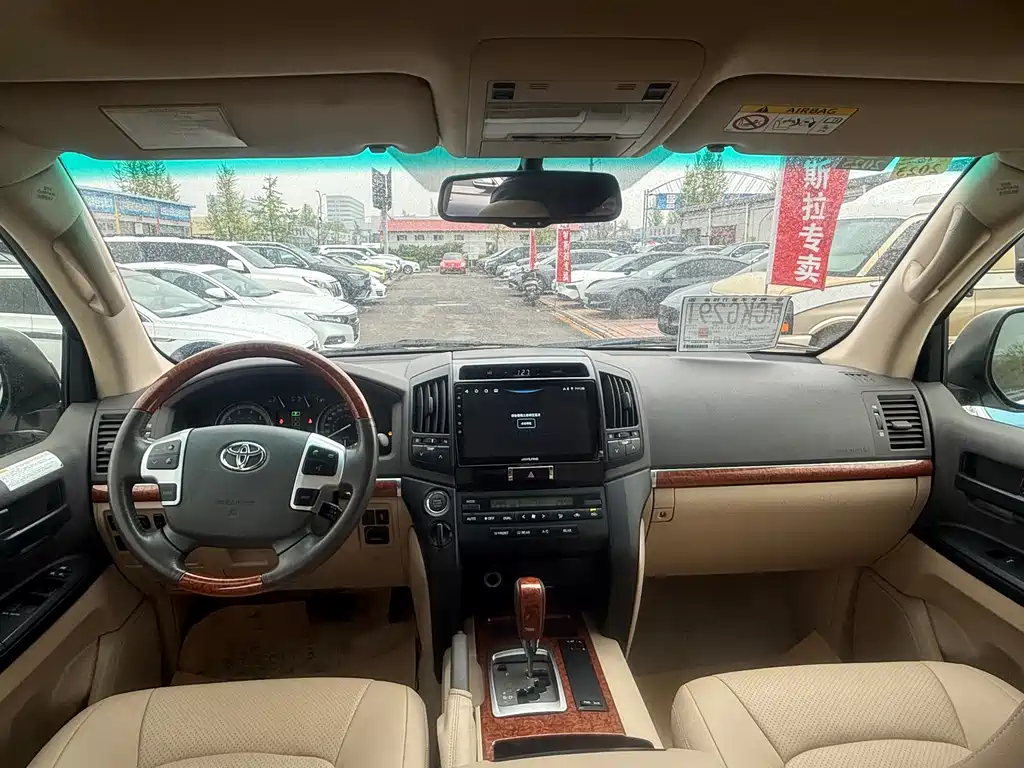Toyota Land Cruiser 2015 4.6L V8
