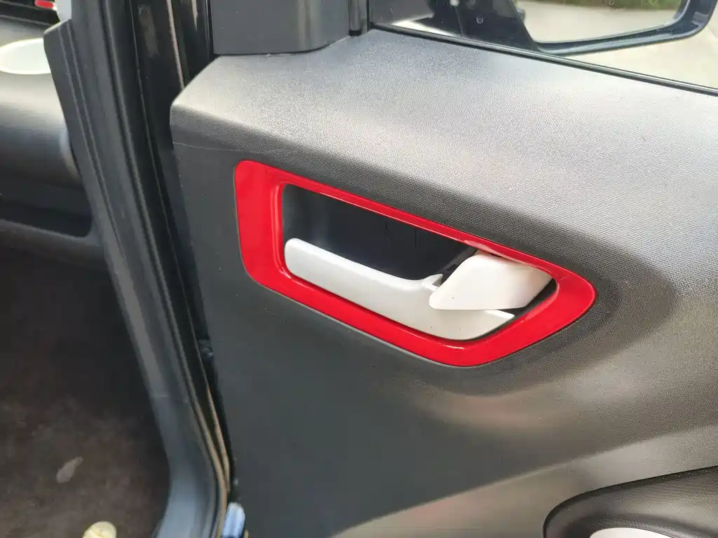 Wuling MINIEV — миниатюра 16