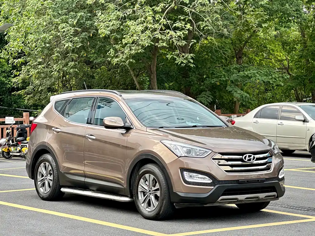 Hyundai Santa Fe — миниатюра 3