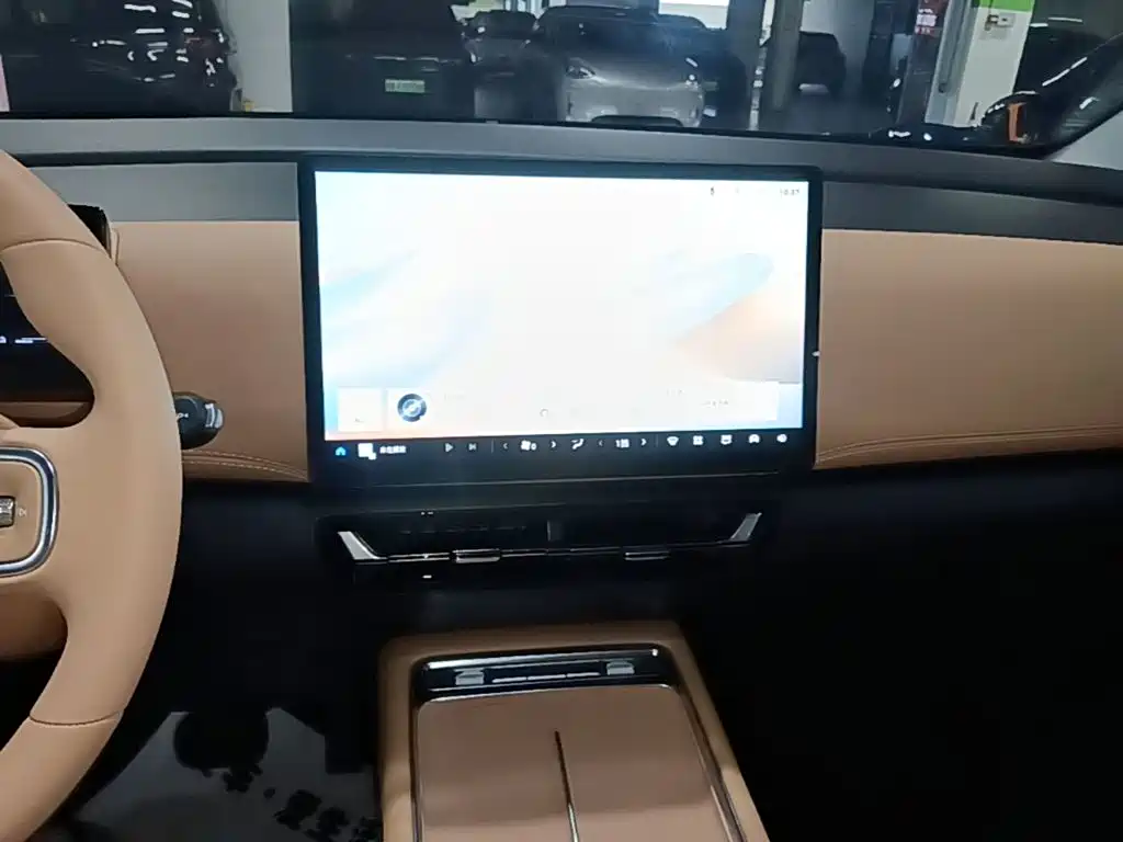 Wuling Xingguang 730 New Energy — миниатюра 13