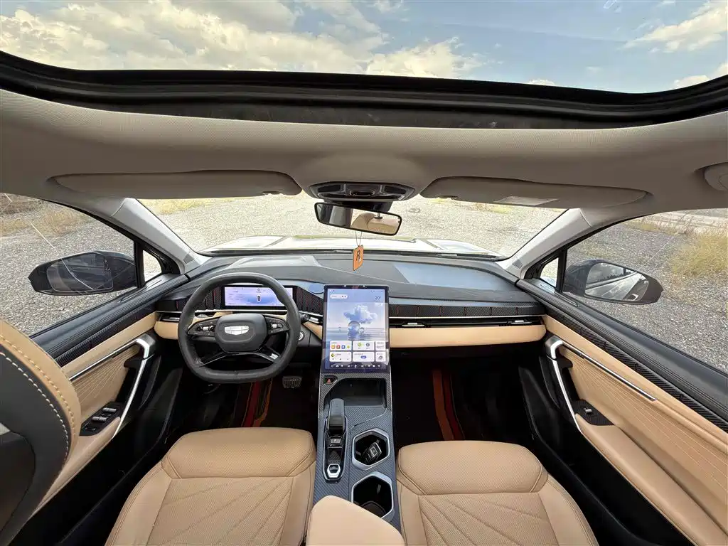 Geely Boyue L — миниатюра 10