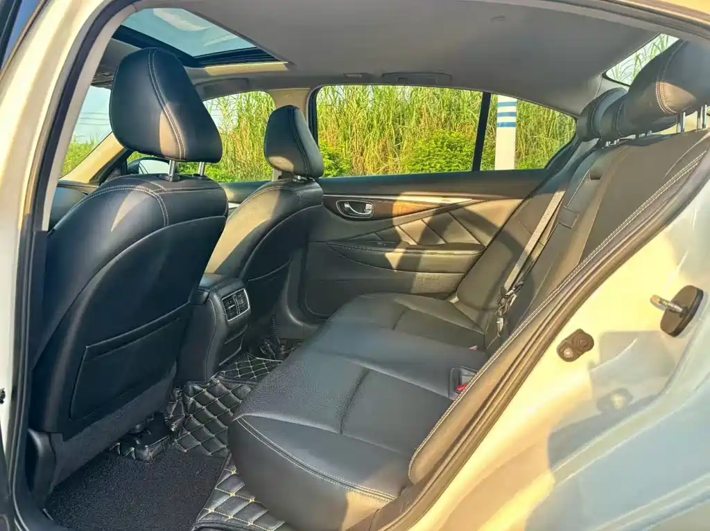 Infiniti Q50L — миниатюра 6
