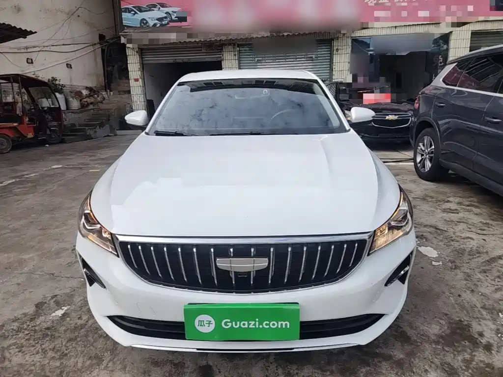Geely Emgrand — миниатюра 3